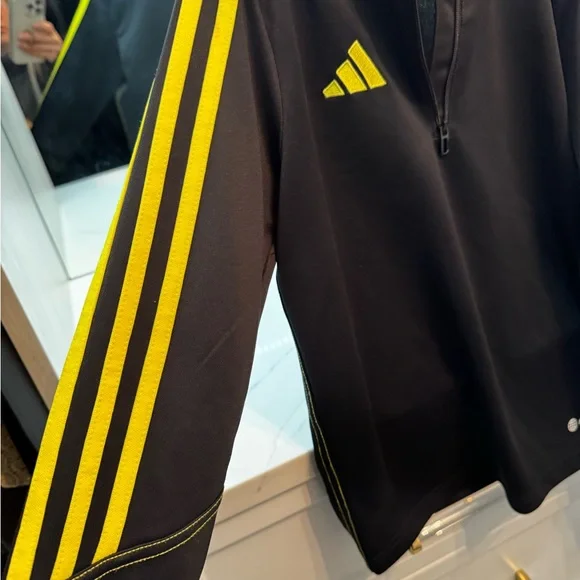 Adidas Black and White Half Zip Shirt - Picture 3 of 4